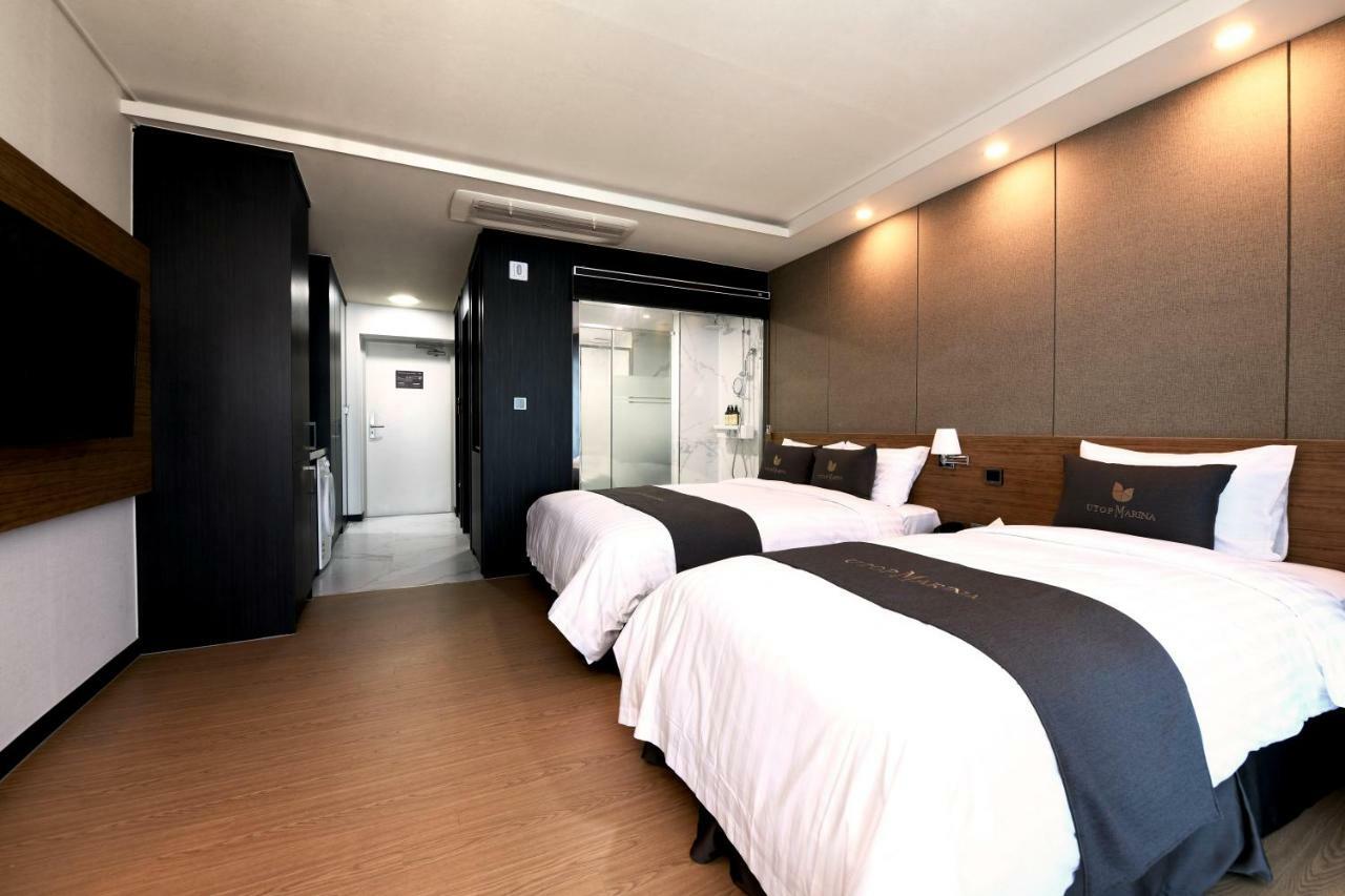 Utop Marina Hotel & Resort Йосу Екстериор снимка